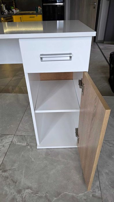 Ученическо бюро в отлично състояние