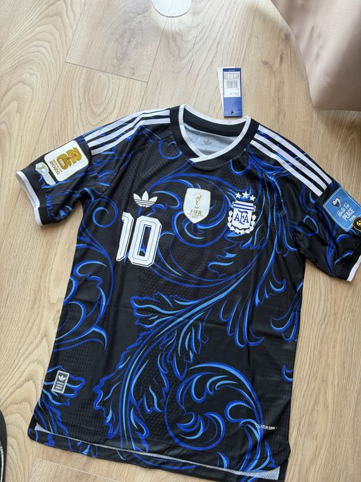 Tricou de fotbal Argentina nationala Away adidas originals Lionel Messi 10 marime M nou cu eticheta wolrd cup 2026