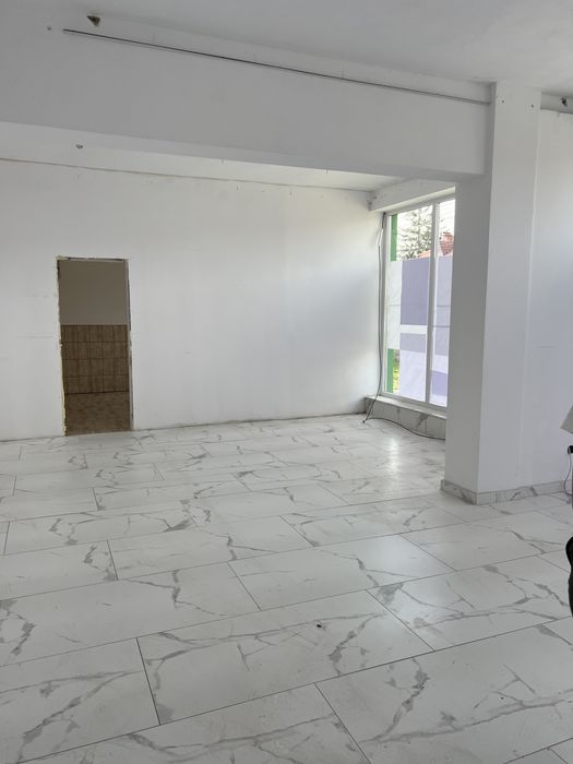 Spatiu comercial centru Galanesti