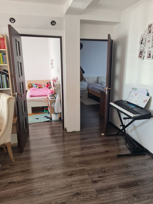 Apartament cu 3 camere