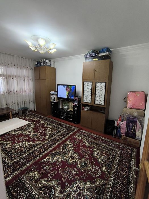 Дом 2 комнатная ( 2 этаж 4 этажного дома )