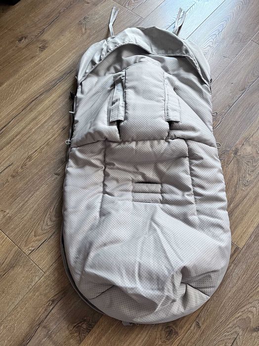 Jane Nest зимно чувалче за количка