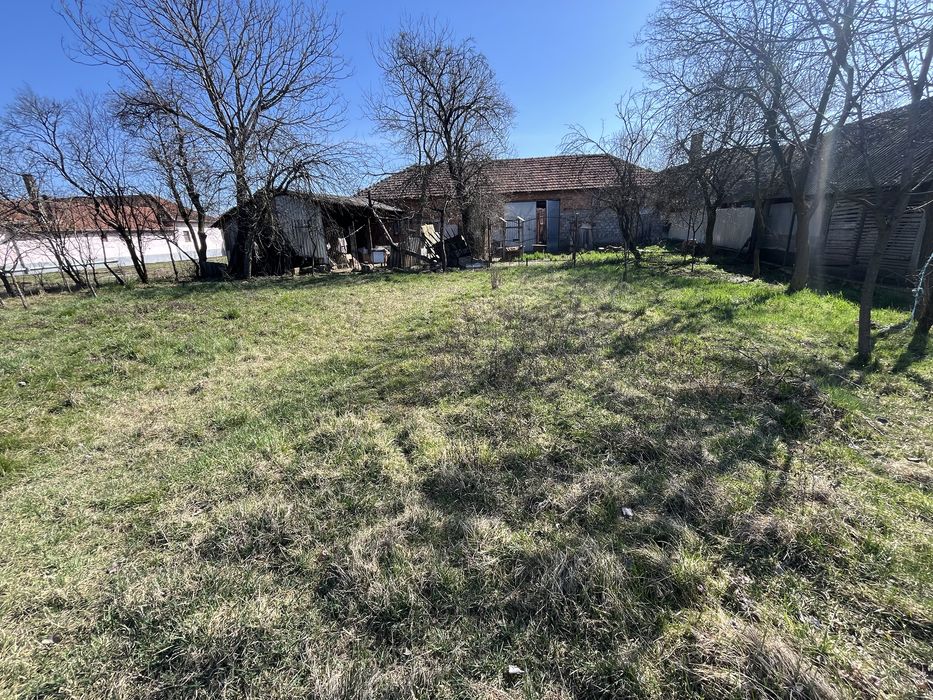 Casa de vanzare sat Petrani