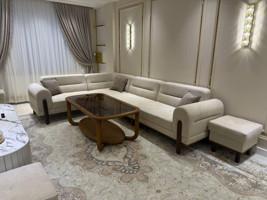 Ugalok divan Drak  mexmonxona uchun premium