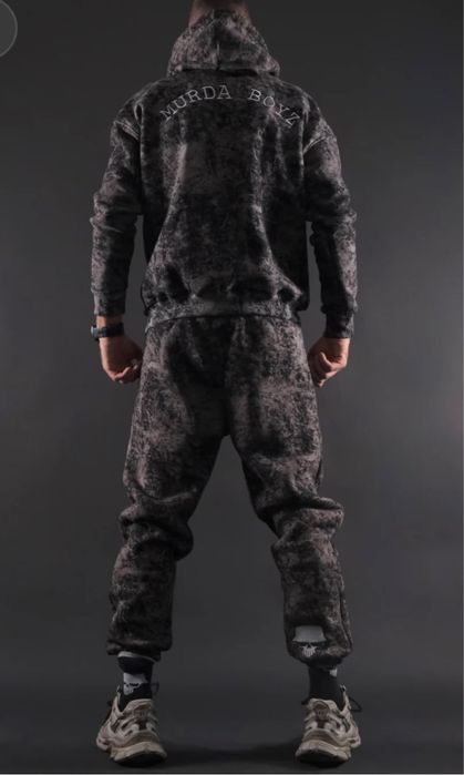 Продавам мърда бойз екип