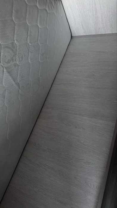 Продам кровать детская с матрасом