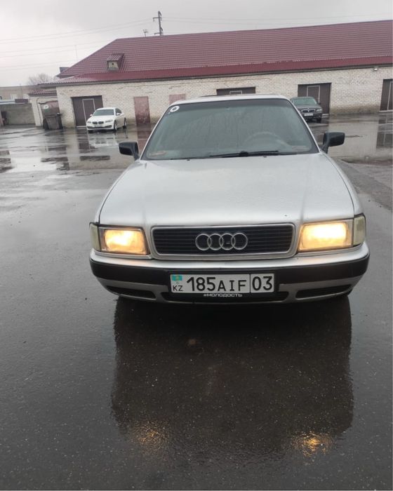 Продам машину Audi б4