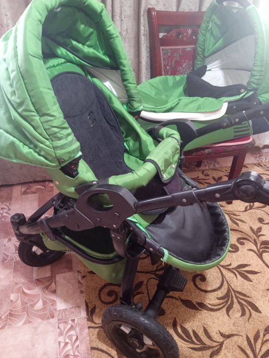 Продам коляску детскую