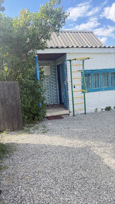 Продам уютную дачу
