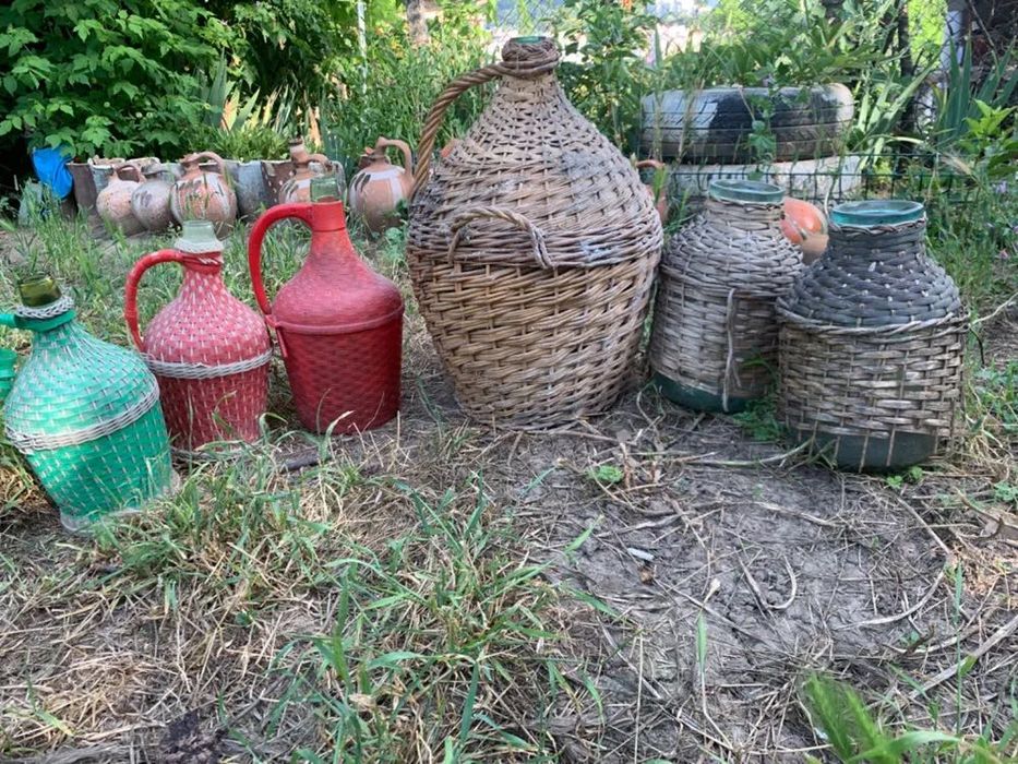 Плетени дамаджани