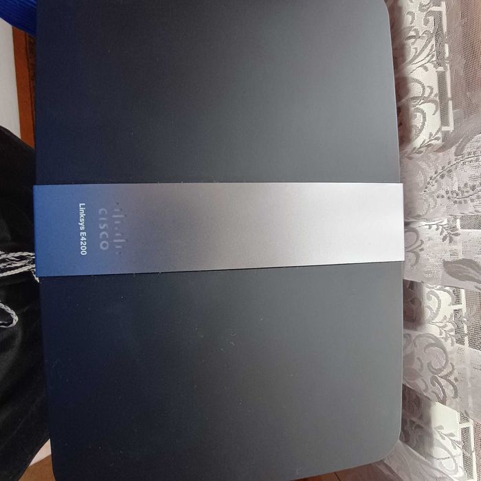 Рутер Linksys E4200