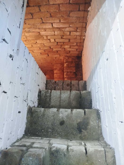 Продам гараж 27 кв