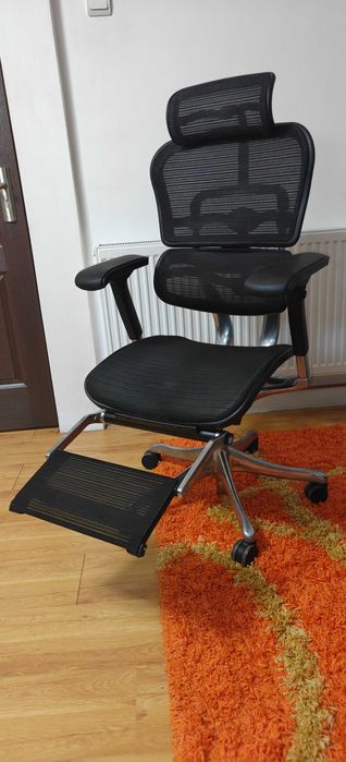 Scaun Ergohuman v2 Plus Elite cu Suport picioare, mesh Negru
