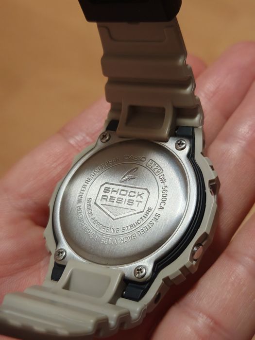 Casio g-shock dw 5600 ca