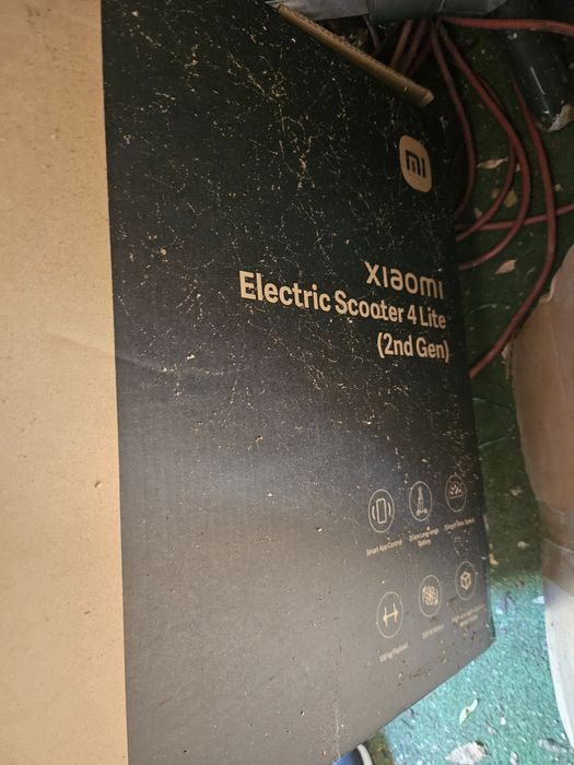 Trotineta xiaomi 4 lite Gen2 aproape noua