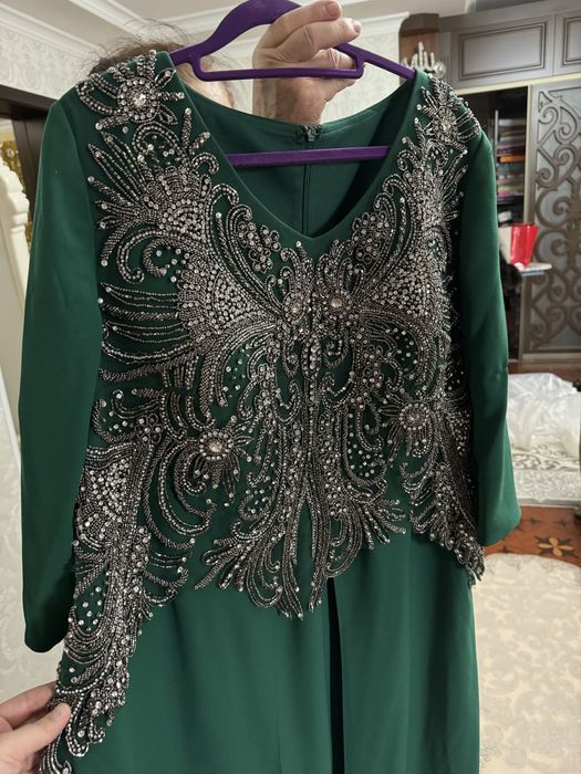 Вечерние платья.