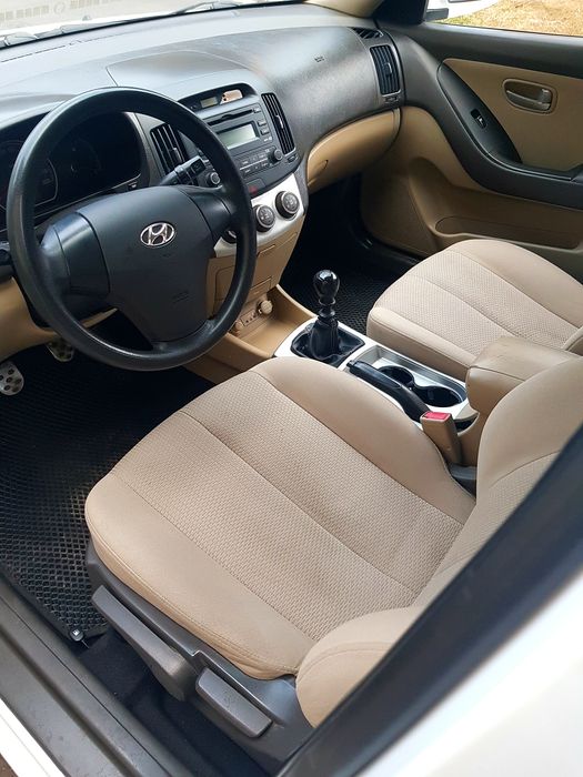 Hyundai avante 2008 йил 185 мин км юрган холати ало