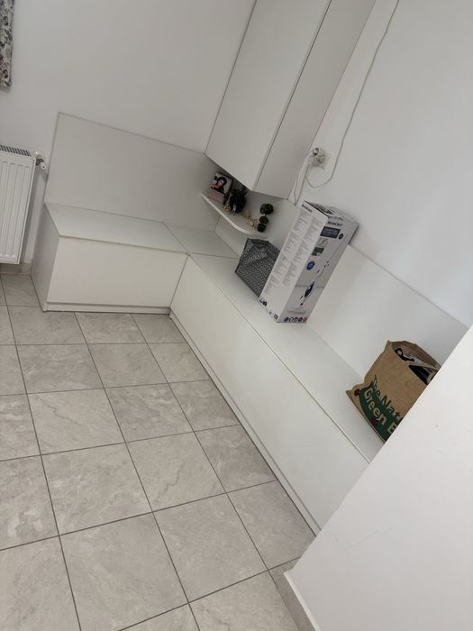 Coltar bucatarie alb