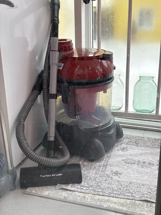 Пылесос продам отличное состояние.