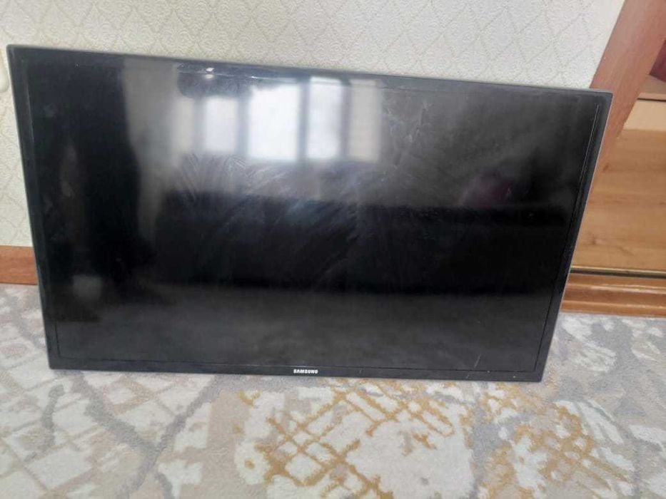 LED телевизор Samsung