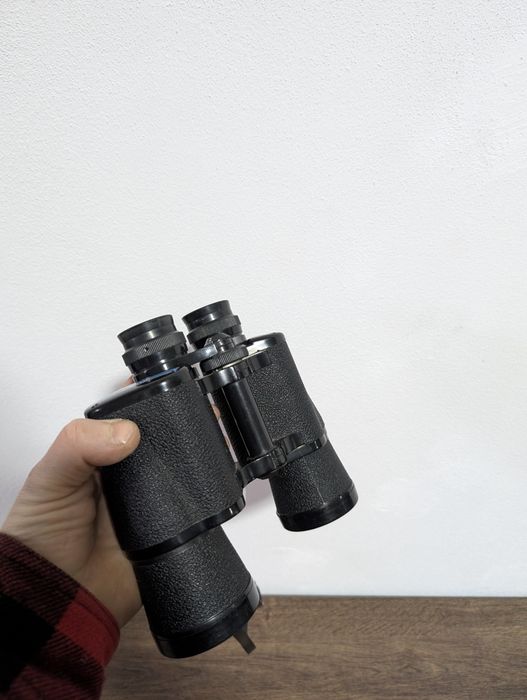 Binoclu Tasco 10x50 Fully Coated 
Vând