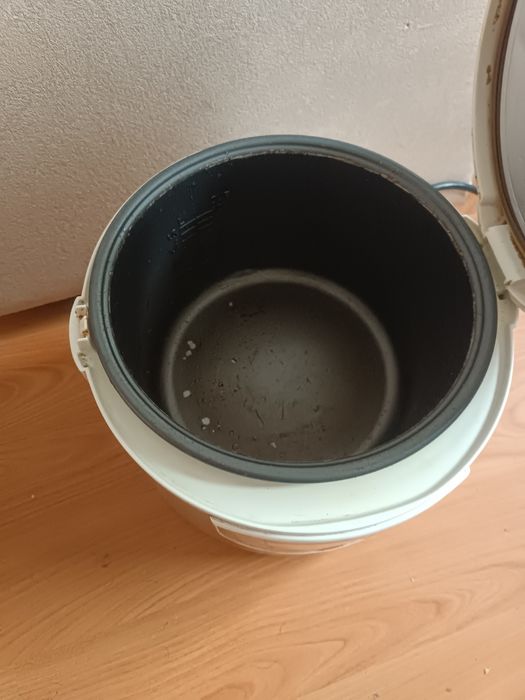 Мултикукър Panasonic SR-TMH18