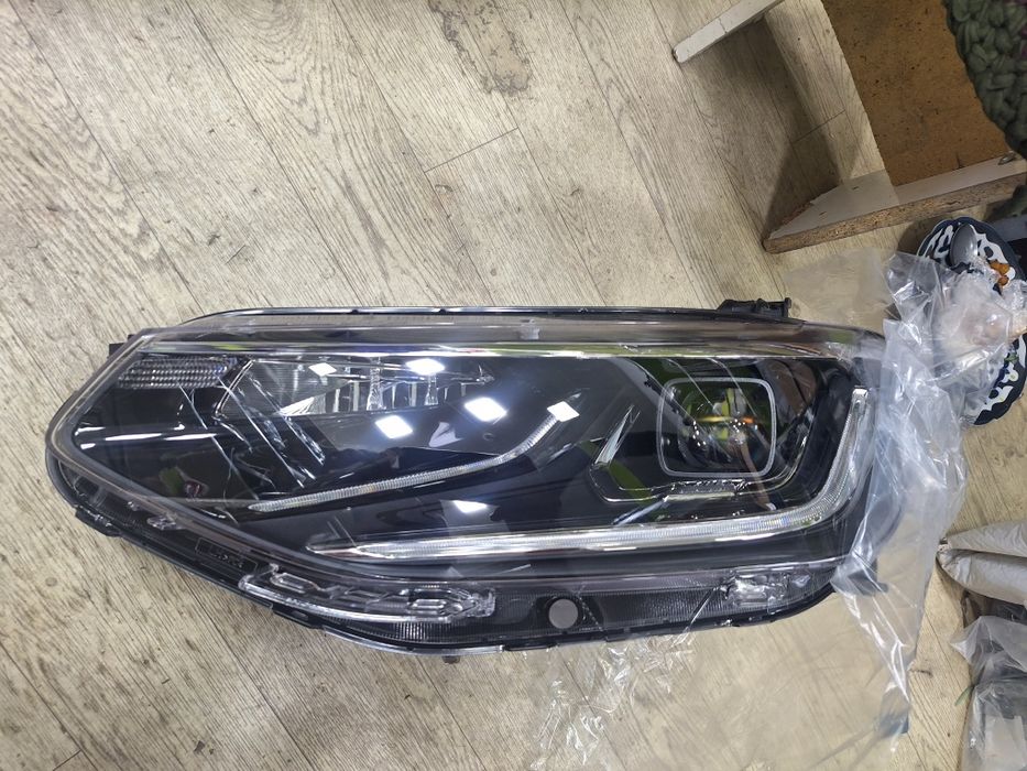 Trekker 1.2 oldi orqa fara