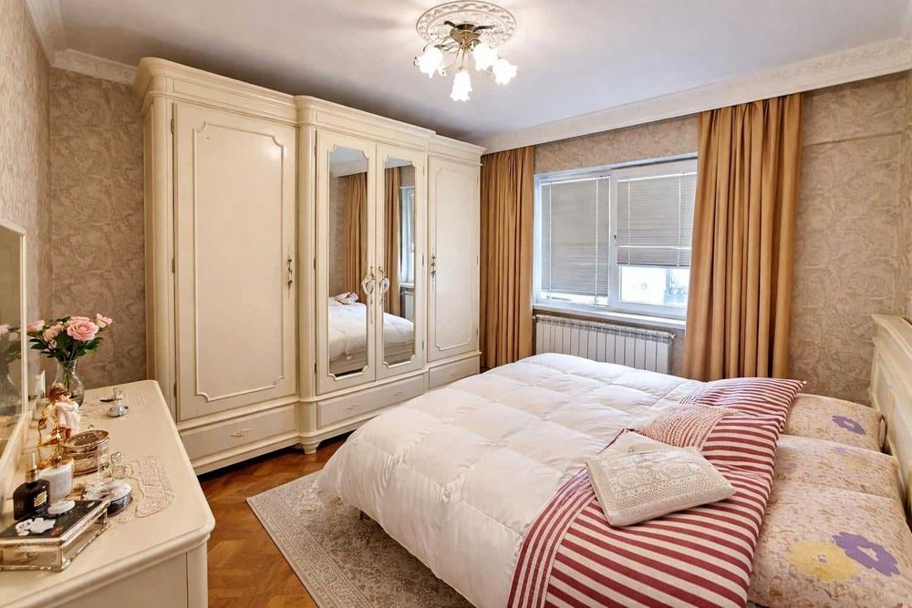 Faleza Nord-Apartament Cu 4 Camere 2 bai 2 balcoane Centrala Gaze 90 Mp