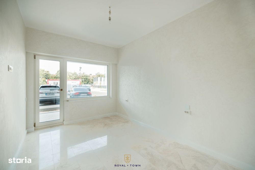 Apartament nou nemobilat, parter, cu vad comercial,  Royal Town Copou