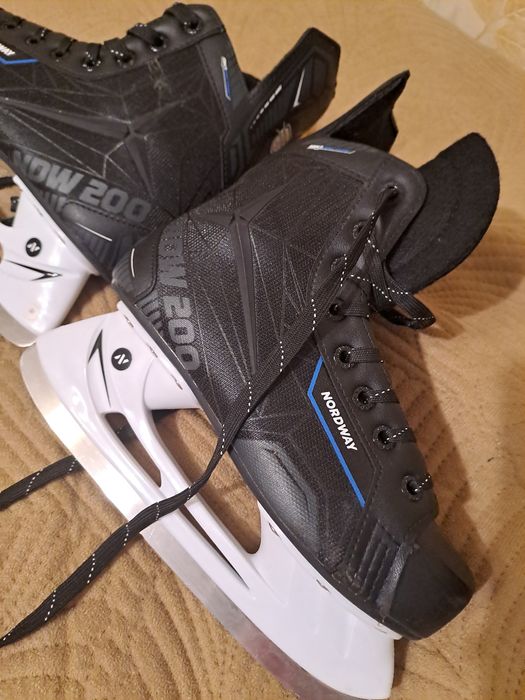 Новые коньки детские