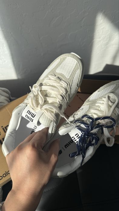 Продам кроссовки new balance miu miu