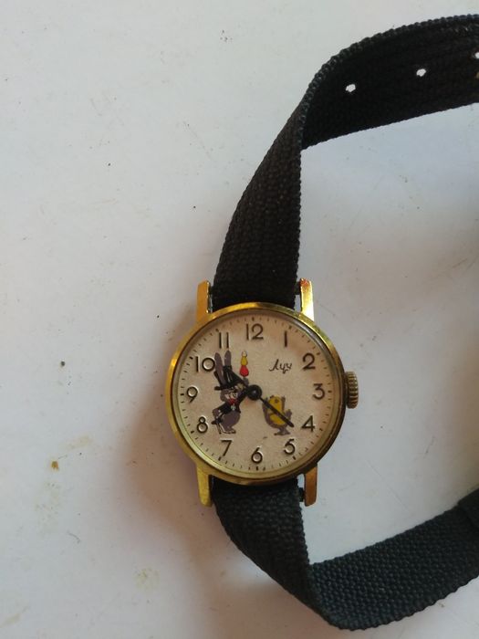 часы наручные женские