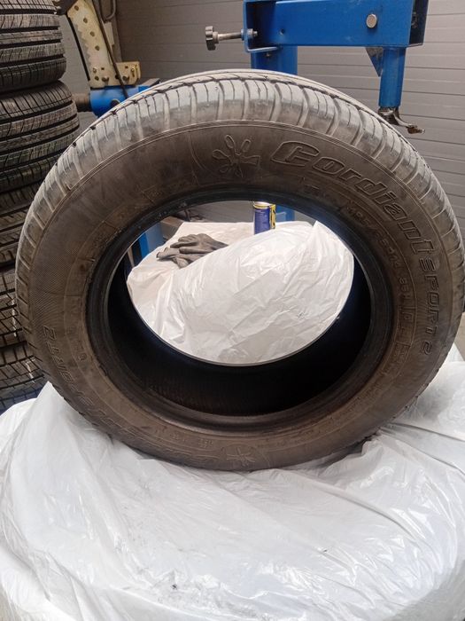 Продам одну летнюю шину