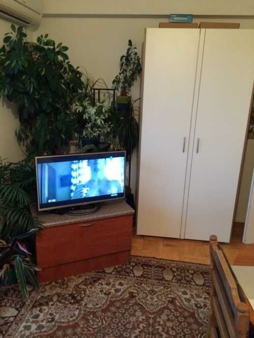 Дава се под наем Двустаен апартамент в София, Гоце Делчев - 62 кв.м за 325 € - Снимка #1