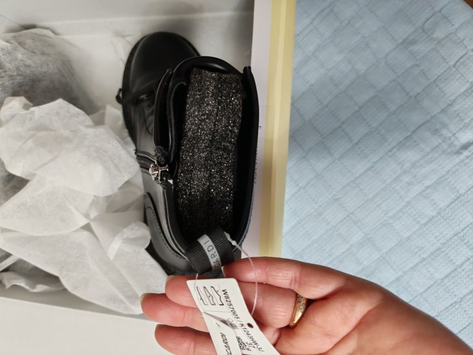 Зимние ботинки на девочку