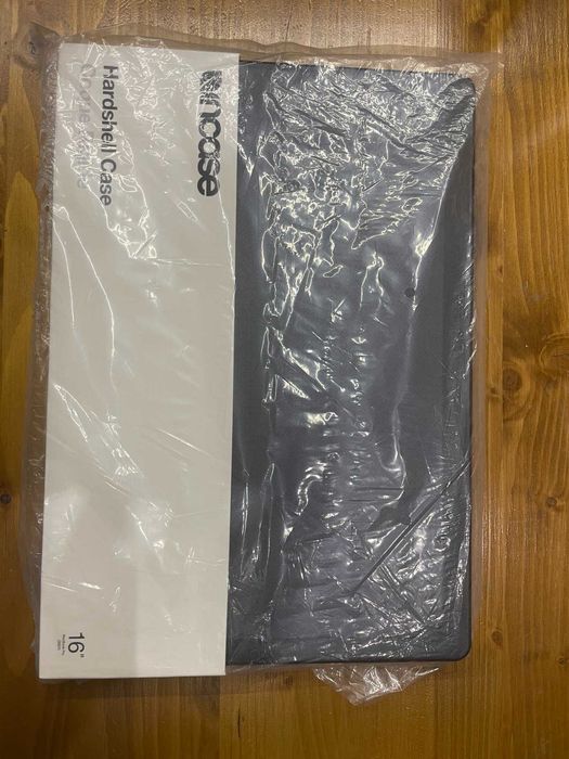 Hardshell Case за Macbook Pro 16'', цвят графит