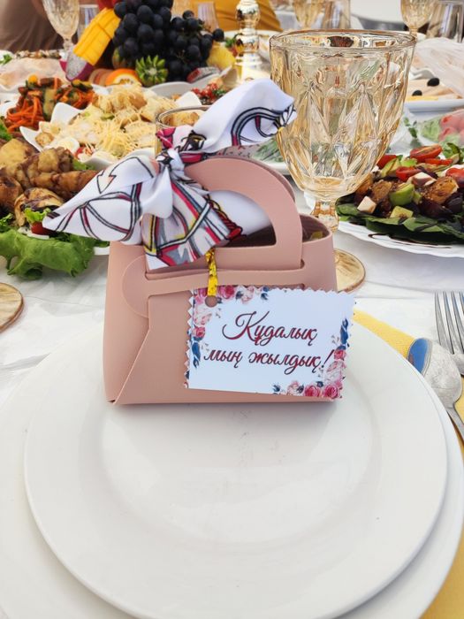 Бонбоньерки хит тойбастар сумочка