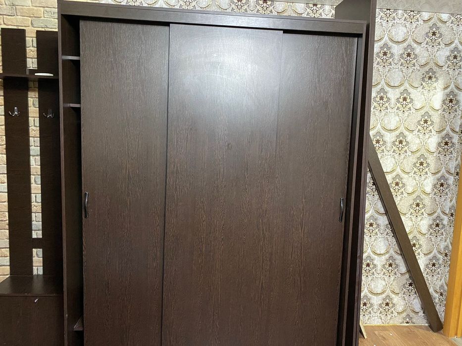 Продам шкаф купе