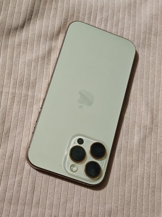 iPhone 16 Pro Max 256 gb ёмкость 100