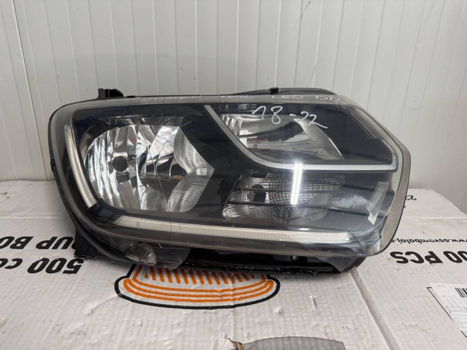 Far dreapta Dacia Duster HALOGEN LED 2018/2019/2020/2021/2022