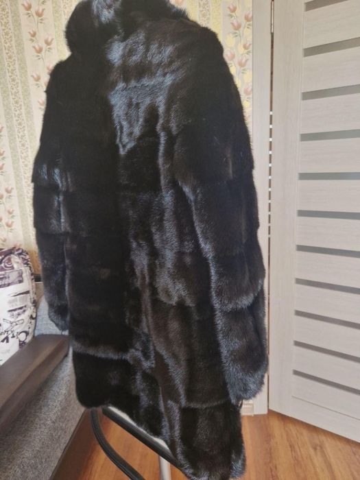 Продам шубу (норка)
