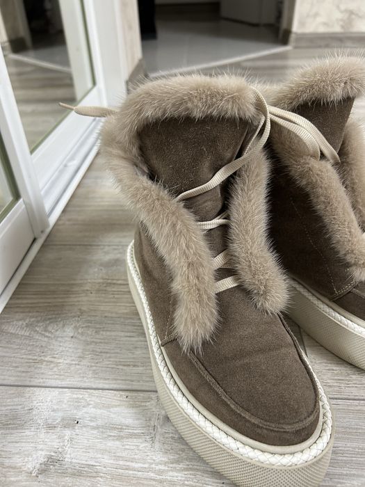 Продам ботинки натуральная замша