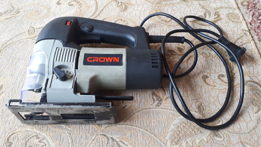 Lobzik Crown sotiladi