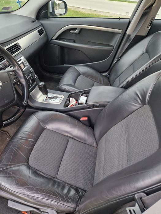 Volvo V70 D3 – 2011, automat, motor 2.0 diesel 5 cilindri