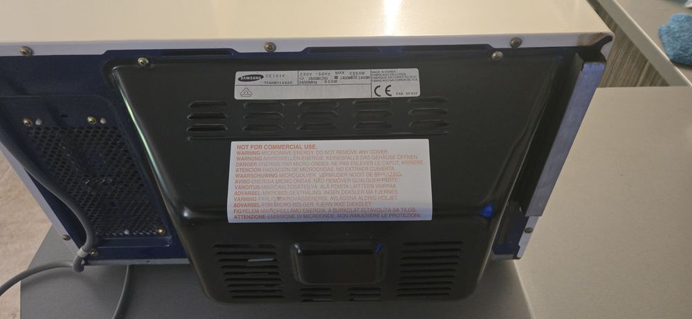 Микровълнова  Samsung CE101K