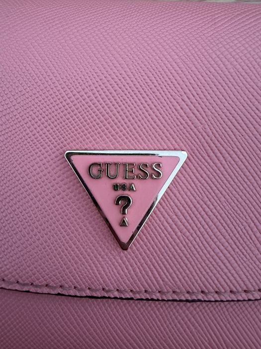 Дамска Чанта Guess