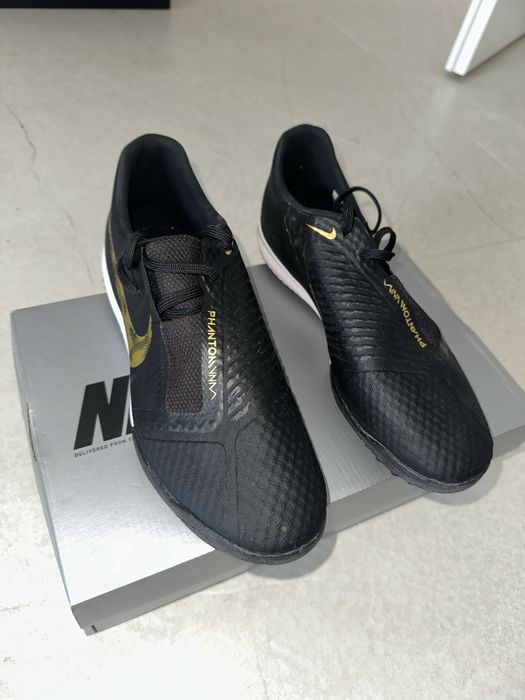 Ghete fotbal sintetic Nike Phantom