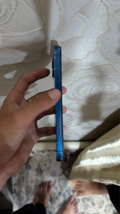 Продам айфон12 срочно