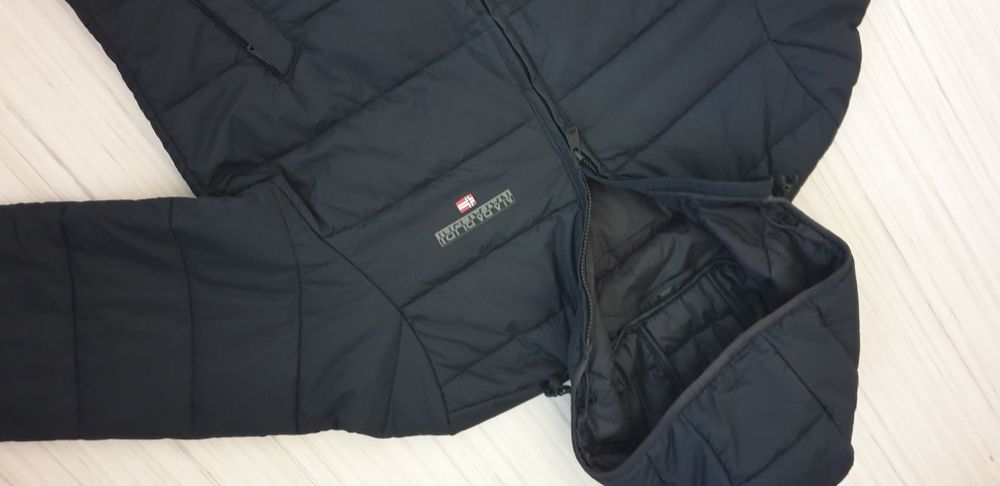 Napapijri  Mens Jacket Size 50/L  ОРИГИНАЛ! Мъжко Зимно Яке!