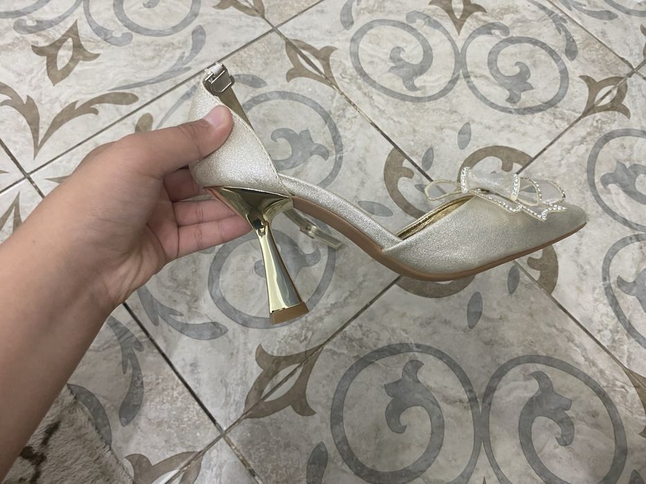 2 туфли 2 де 35 размер